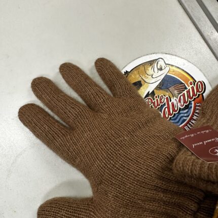 Kupranugario vilnos pirštinės.